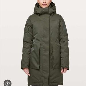 Lululemon Winter Warrior Parka in Dark Olive, Size 6